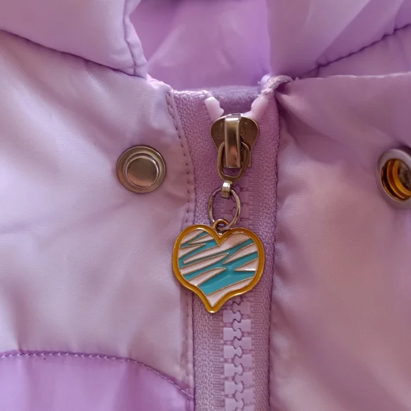 Lola + The Boys Rainbow Pastel Heart Puffer Jacket / Size 8 - Picture 5 of 17